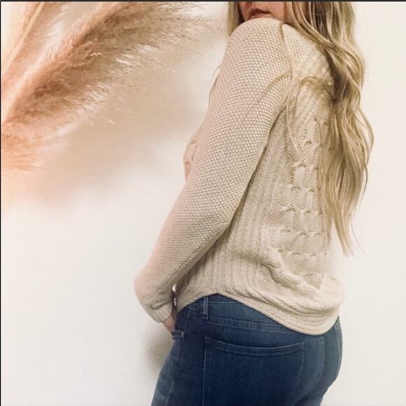 MAX STUDIO Tan Cream Beige Chunky Cable Knit Crew Curve Hem Pullover Sweater S - Picture 4 of 8